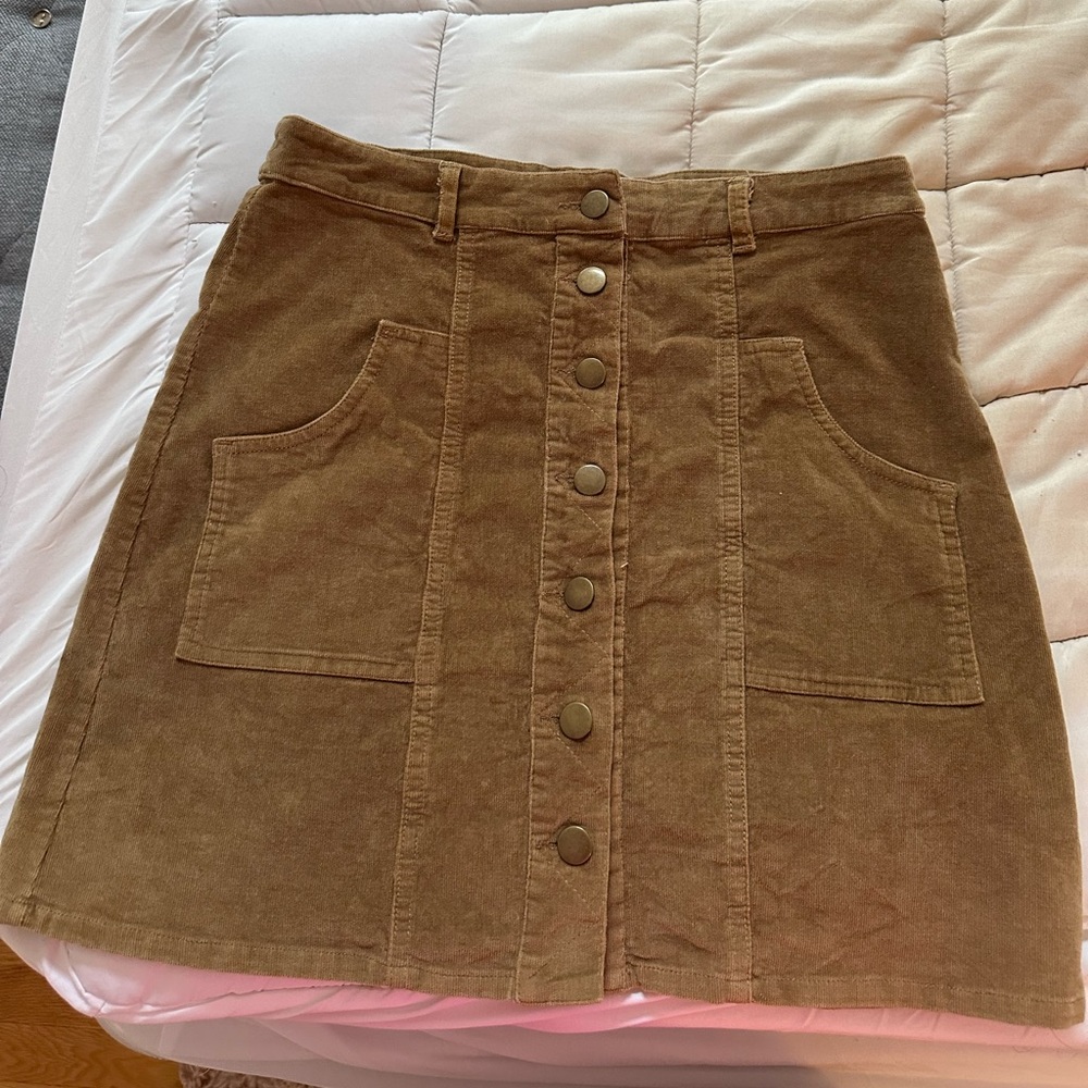 Beige front button skirt